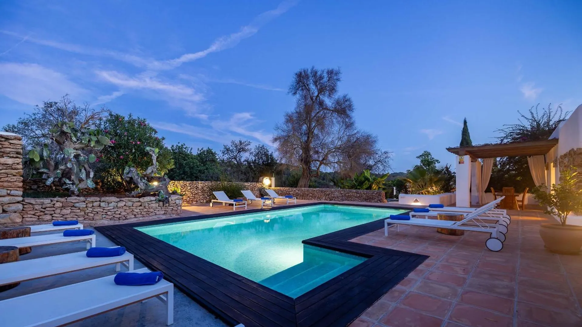 Holiday home Can White Sant Carles de Peralta Spain